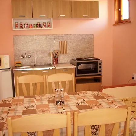 Guest House Ravda Vendégház