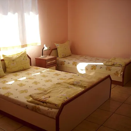 Guest House Ravda *